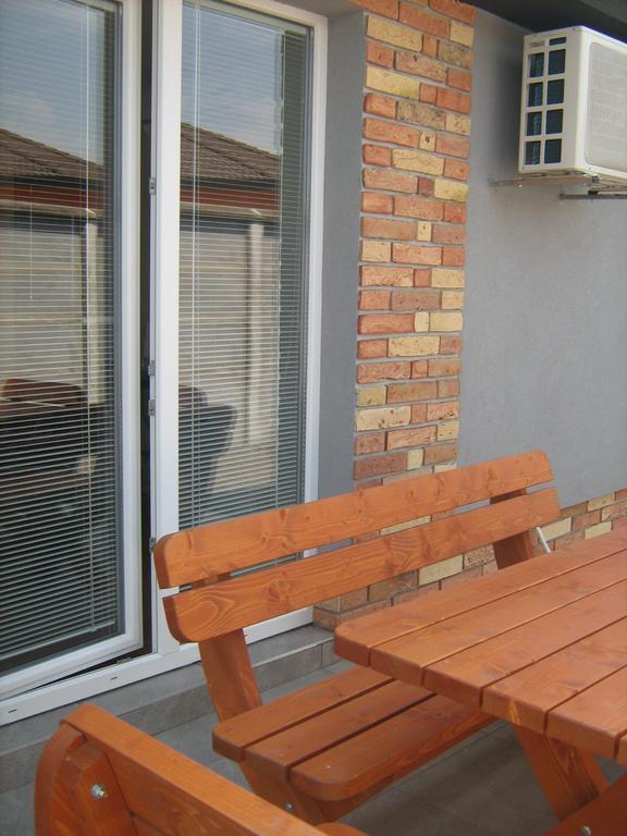 Viktoria&Krisztian Apartments Veľký Meder Exterior foto